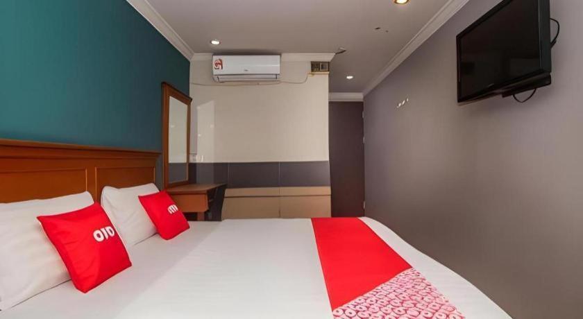 River Park Hotel Sibu Extérieur photo