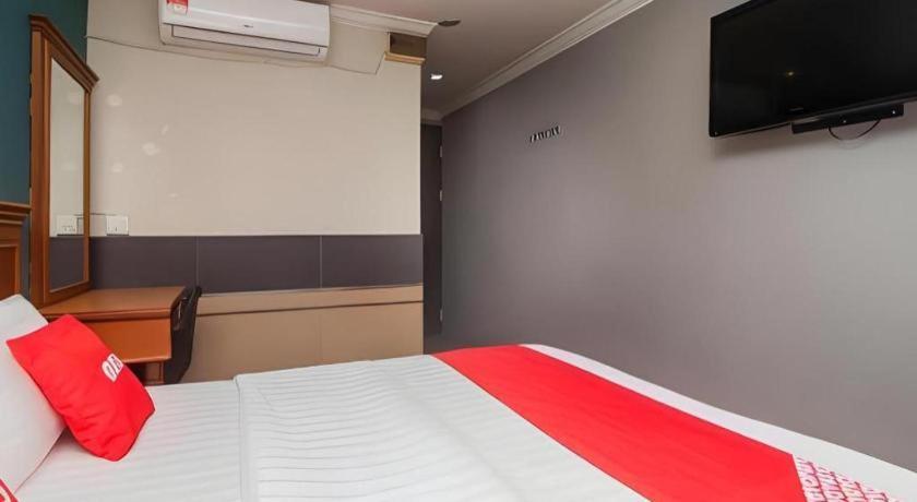 River Park Hotel Sibu Extérieur photo